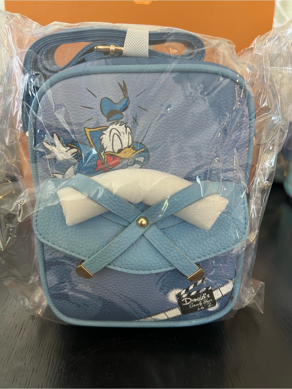 Wondapop Donald Duck Light Blue Crossbody Bag